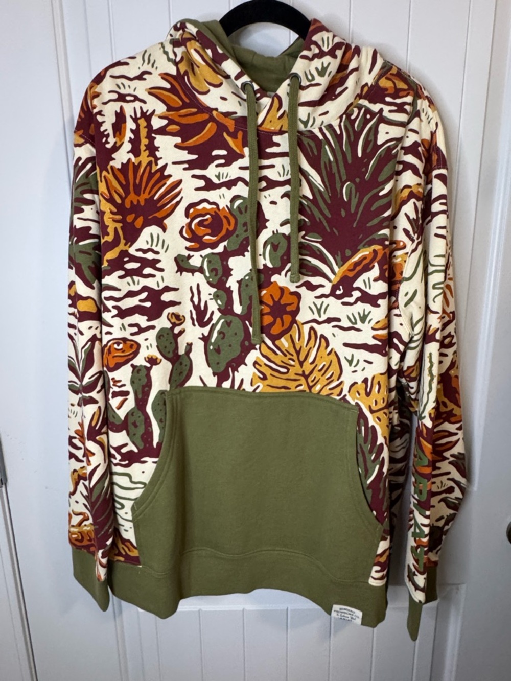 Ariat x Sendero Provisions Co. “In Cahoots” hoodie, NWT - Picture 3 of 6
